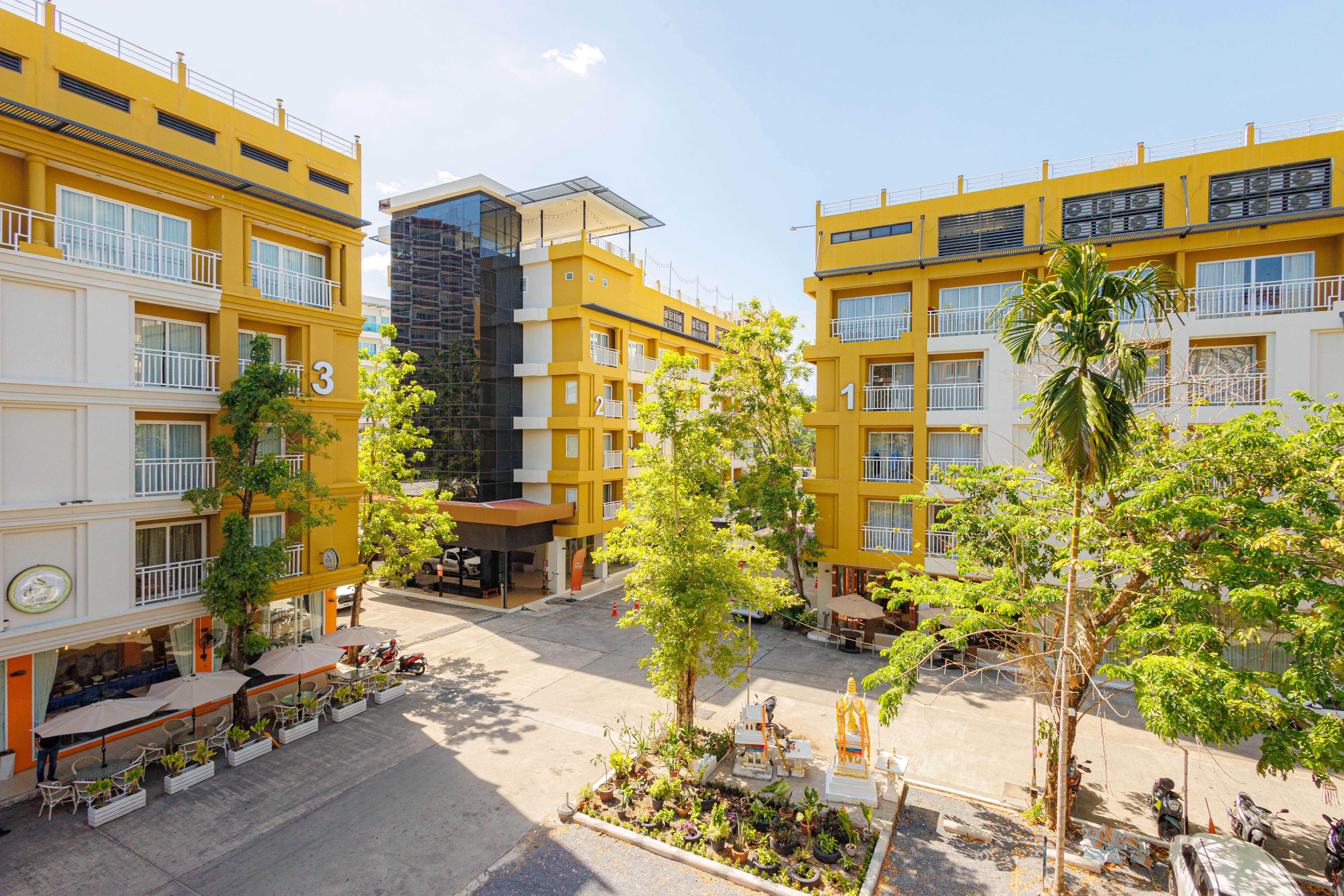 The ASHLEE Plaza Patong Hotel & Spa
